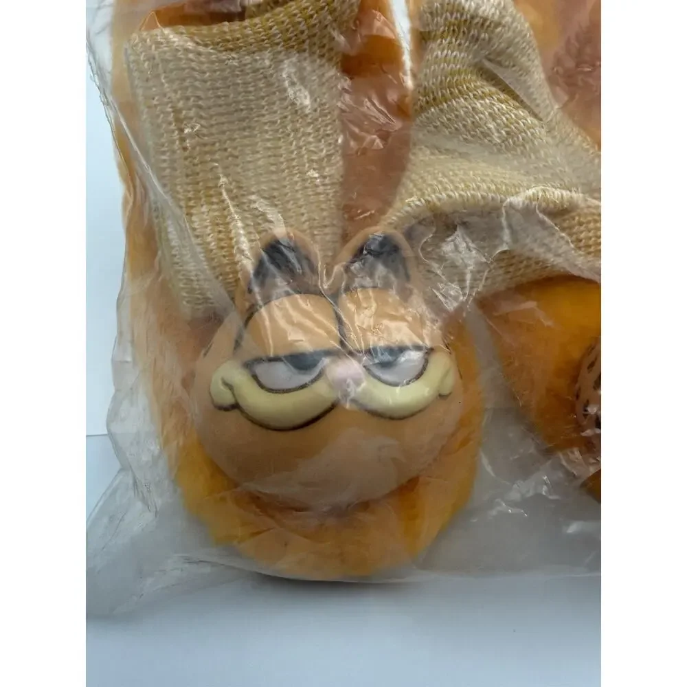 Vintage 1978 Garfield Plush Slippers Plastic Face Toddler Size Small 6
